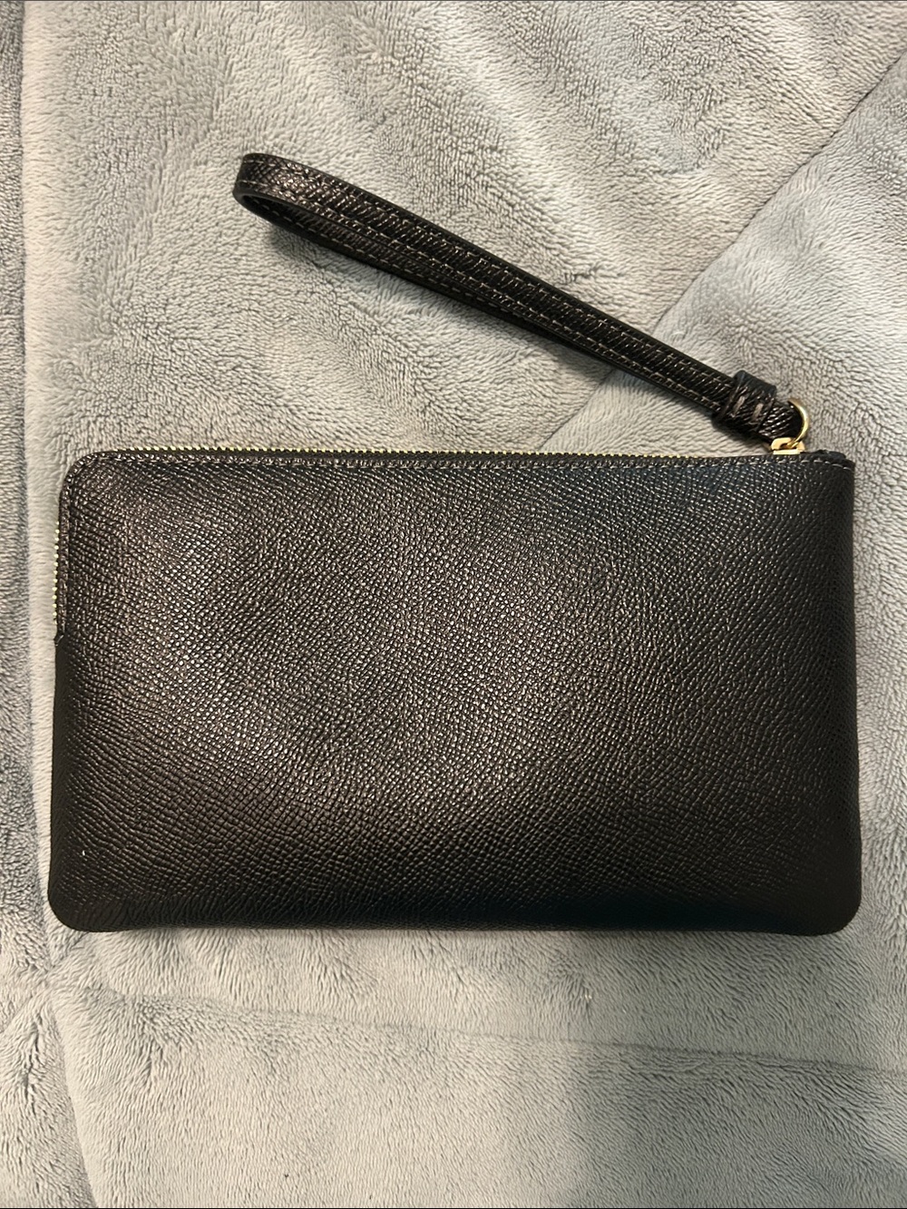 COACH Large Corner Zip Black Leather Wristlet Clutch with Gold Logo - Picture 3 of 5